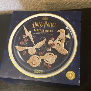 Williams Sonoma Harry Potter Pancake Molds Wizarding World Set of 4 Shapes